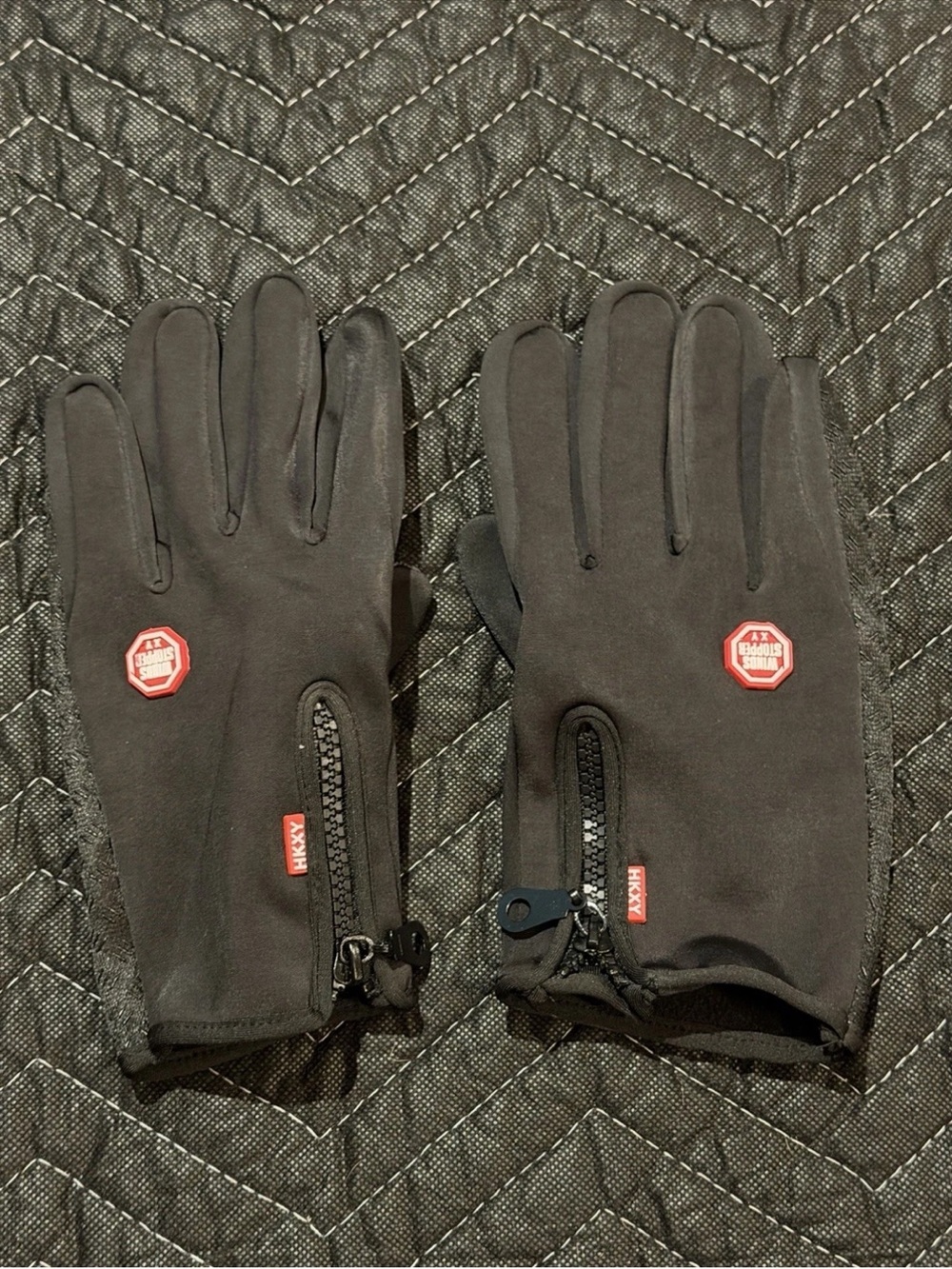 Black Men's Zip-Front Fleece Tech Gloves